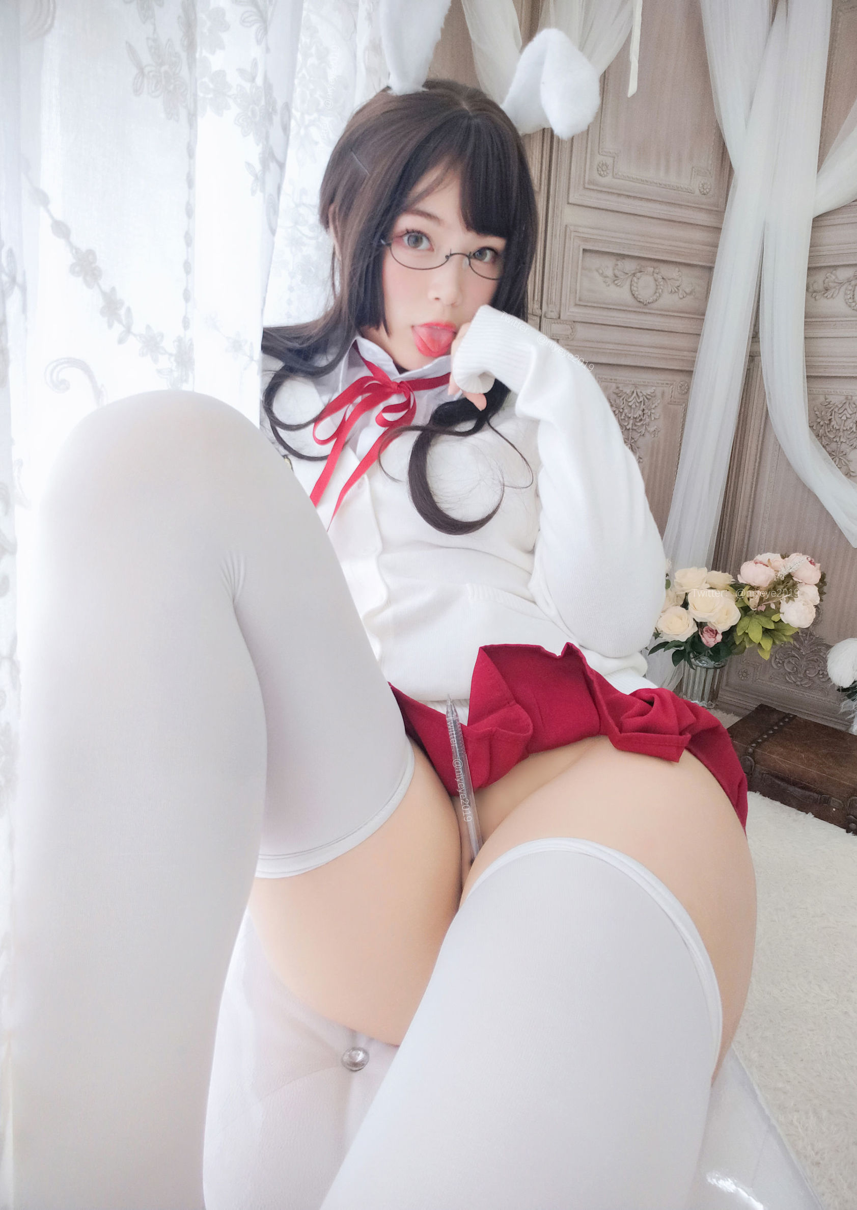 [网红COSER]萌系小姐姐白烨发情期插图2